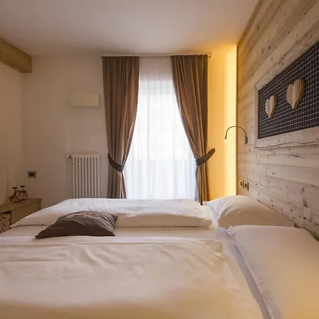 Garni Lastei Hotel Pozza di Fassa