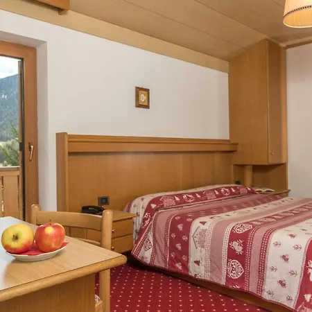 Garni Lastei Pozza di Fassa